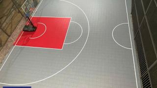 Thi công sân bóng rổ bằng tấm vỉ Pro15 tại Hoà Bình